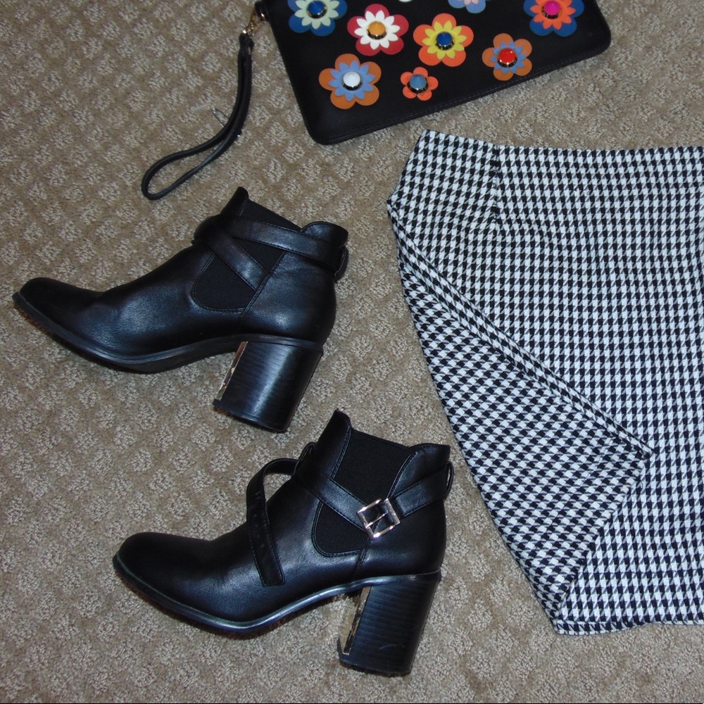 Forever 21 heeled booties
